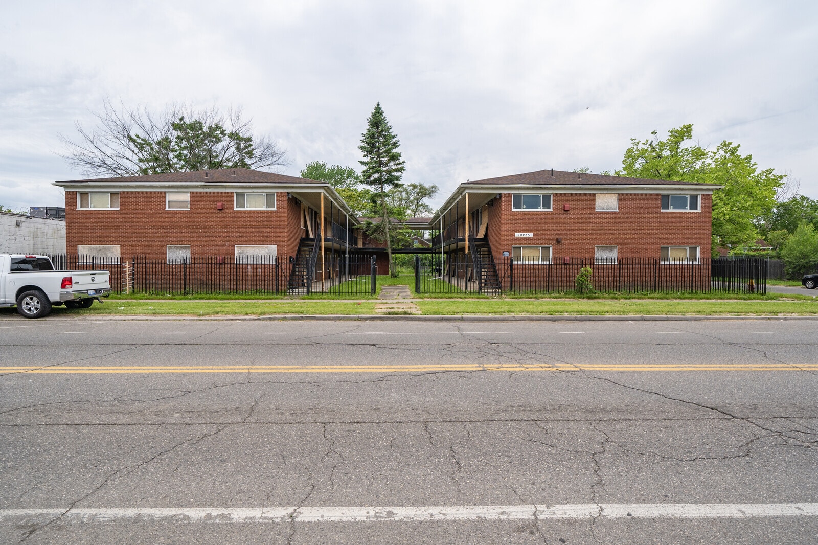 10235 Whittier St, Detroit, MI for Sale