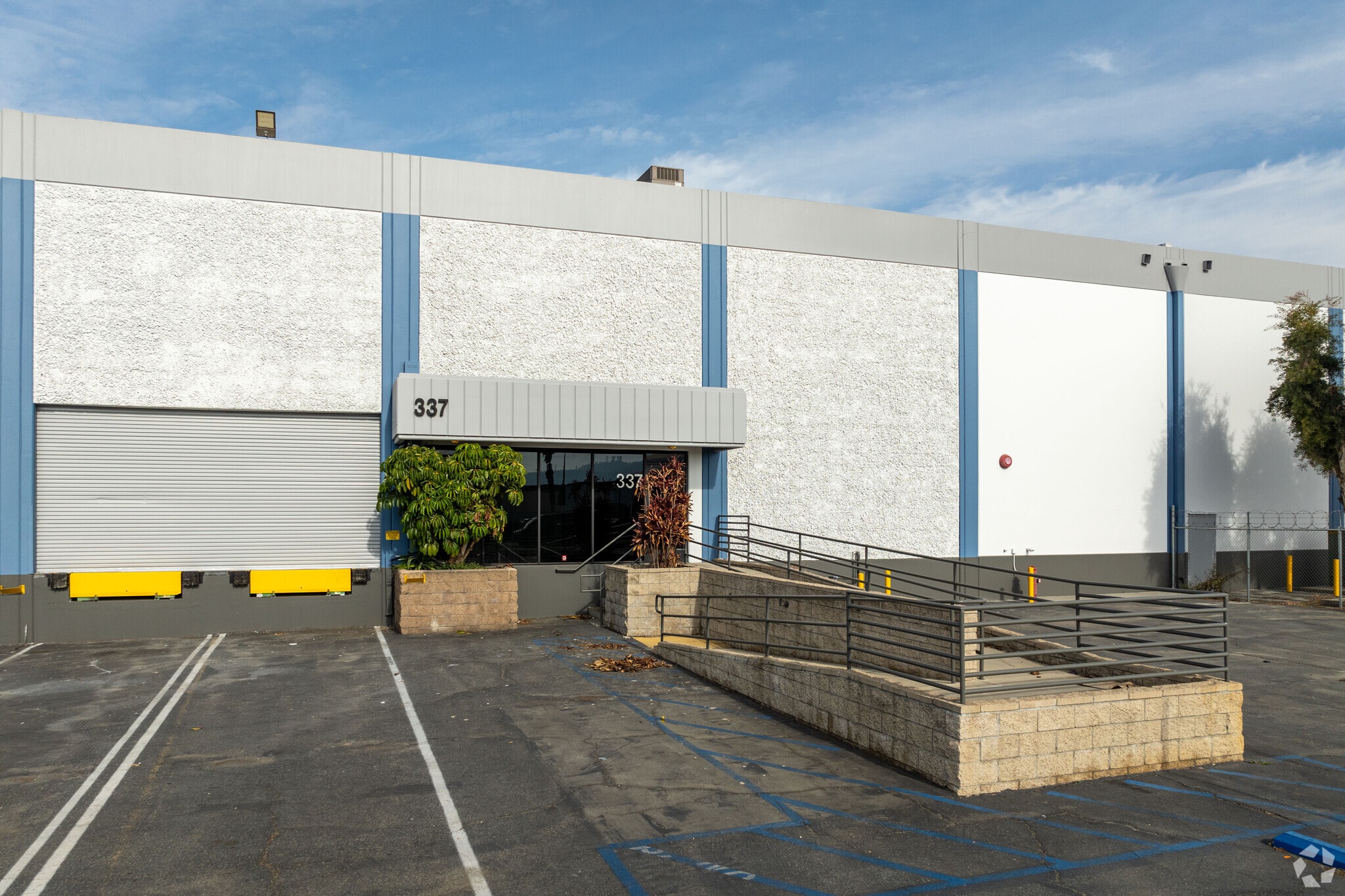 325-337 N Baldwin Park Blvd, City of Industry, CA for Rent