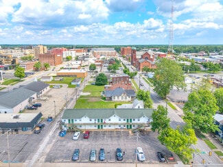Terre Haute, IN Apartments - 820 Poplar St