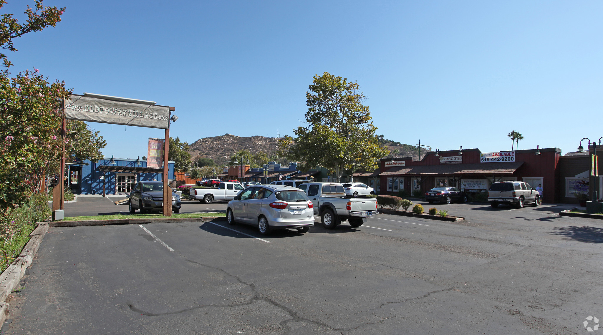 14005-14031 Midland Rd, Poway, CA for Rent