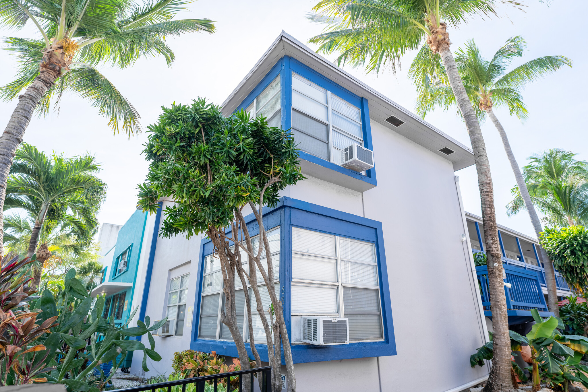 6844-6854 Harding Ave, Miami Beach, FL for Sale