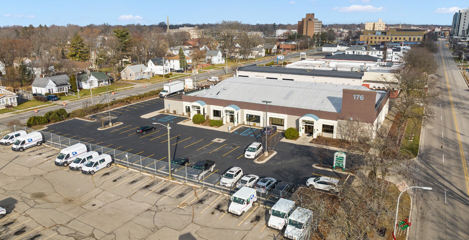 176 S Main St, Mount Clemens, MI for Rent