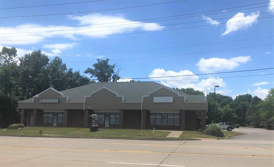 2108-2126 Bryan Valley Commercial Dr, O'Fallon, MO for Rent