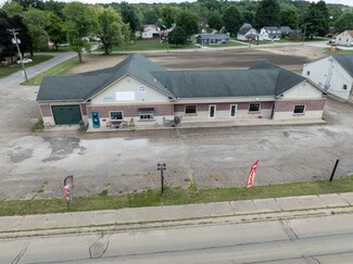 Canton, OH Storefront Retail/Office - 4806 Cleveland Ave S