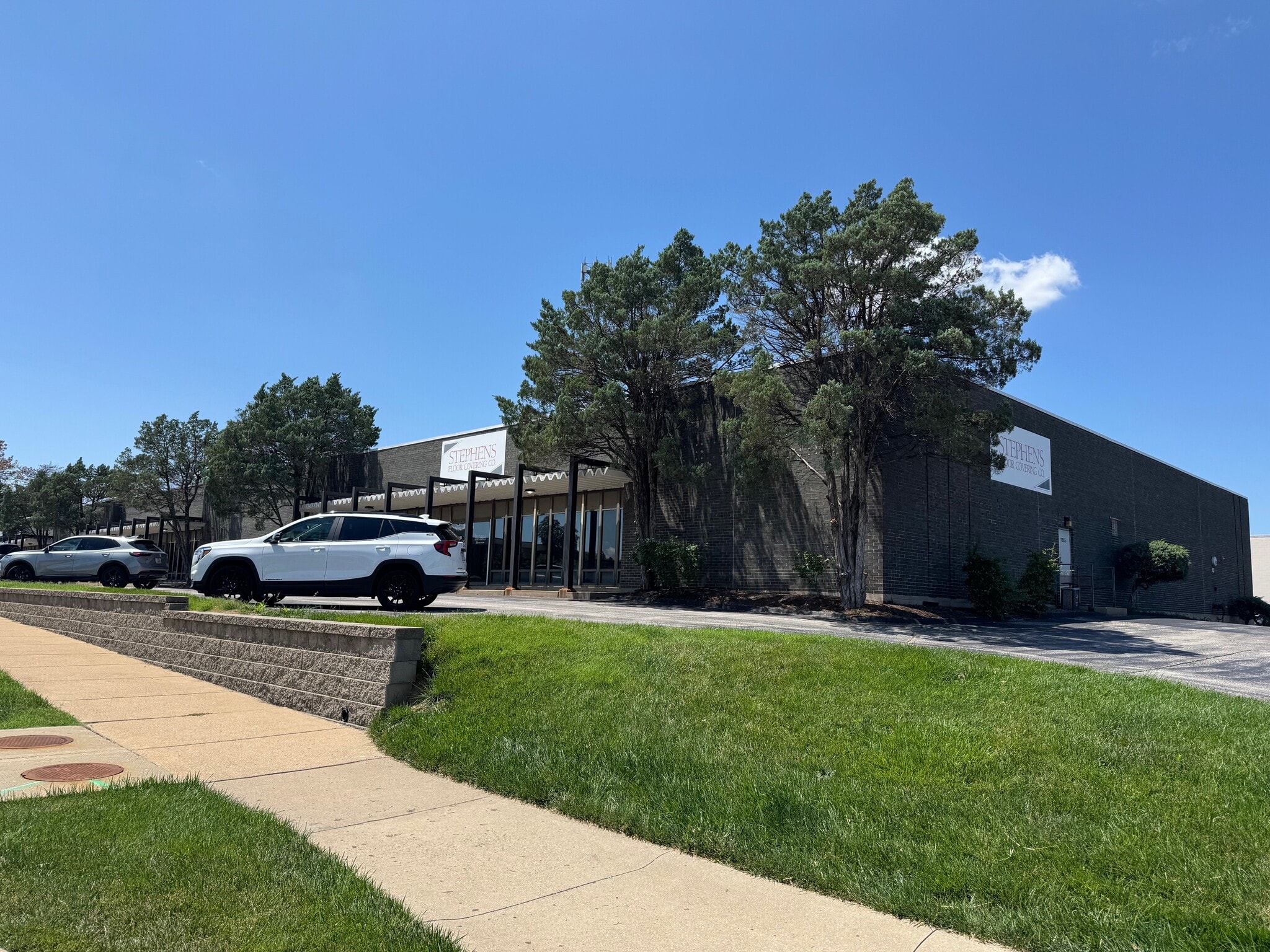 11805-11821 Westline Industrial Dr, Maryland Heights, MO for Rent