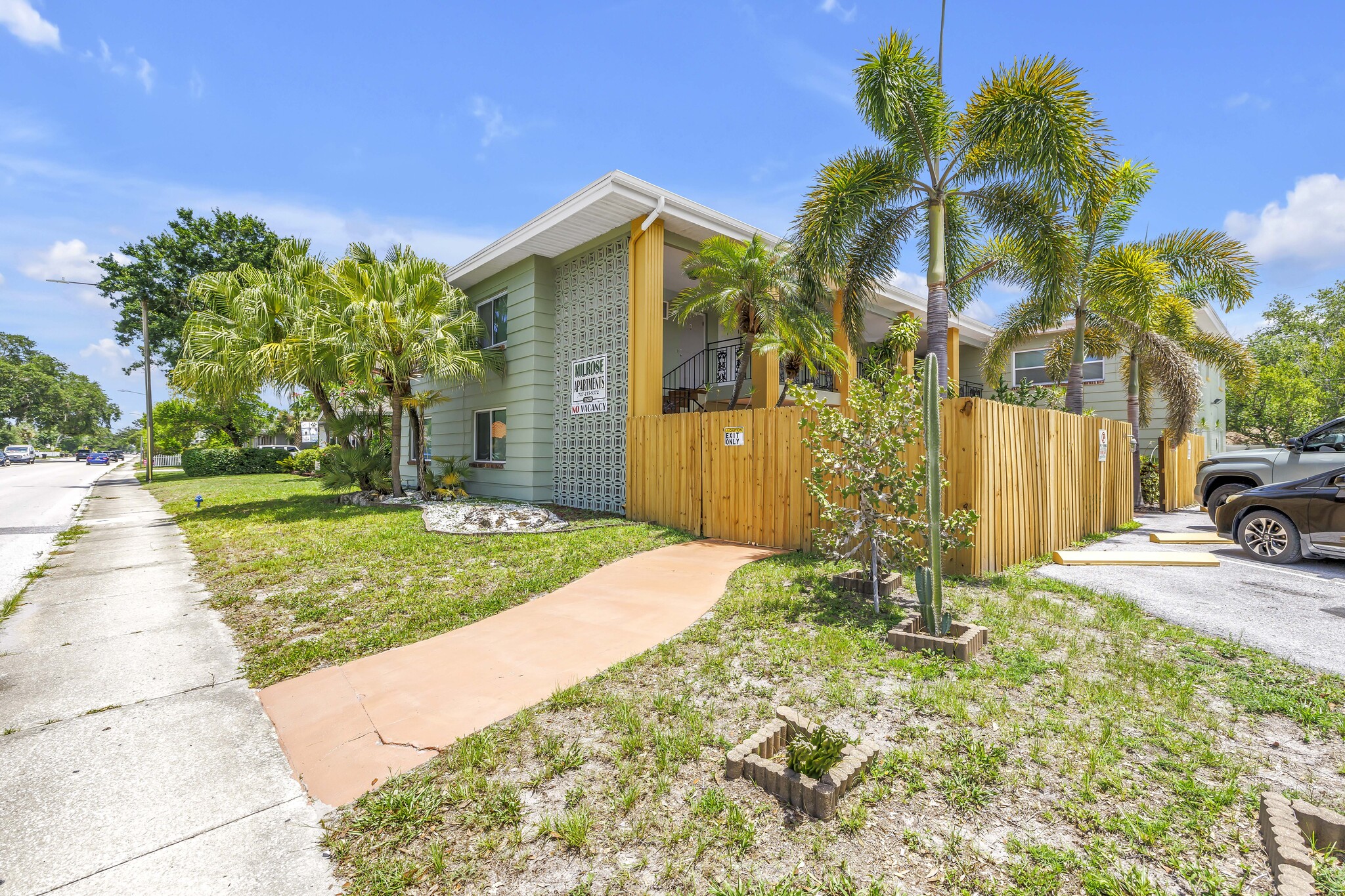 1520 22nd Ave N, Saint Petersburg, FL for Sale