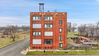 Detroit, MI Apartments - 2941 E Warren Ave