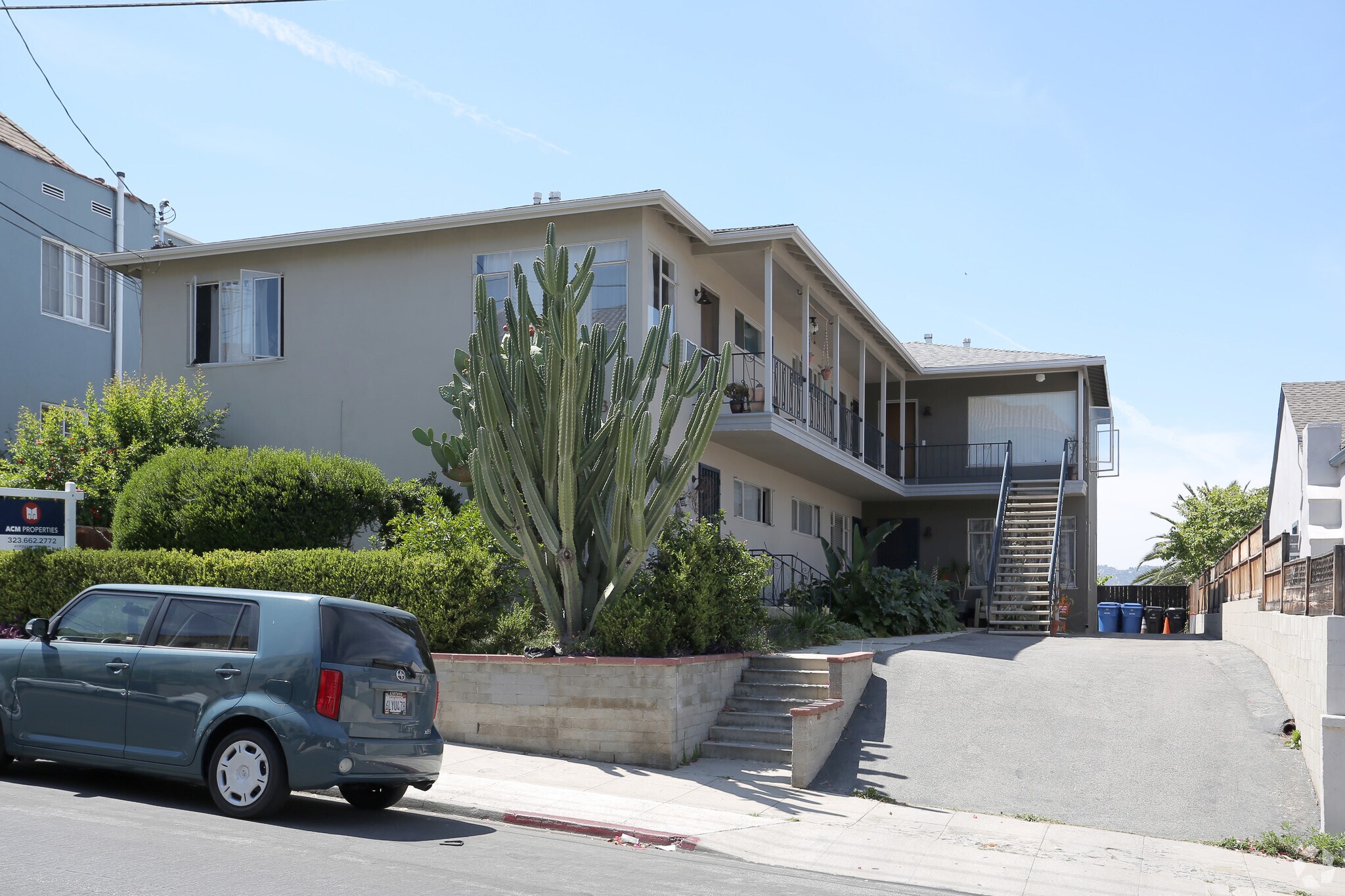 1037 Sanborn Ave, Los Angeles, CA for Sale