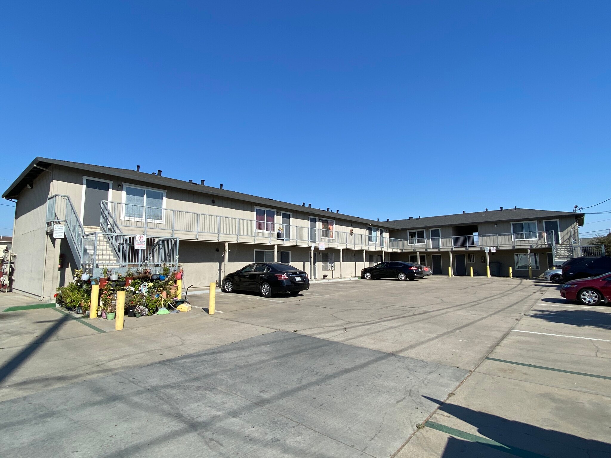 1155 E Laurel Dr, Salinas, CA for Sale