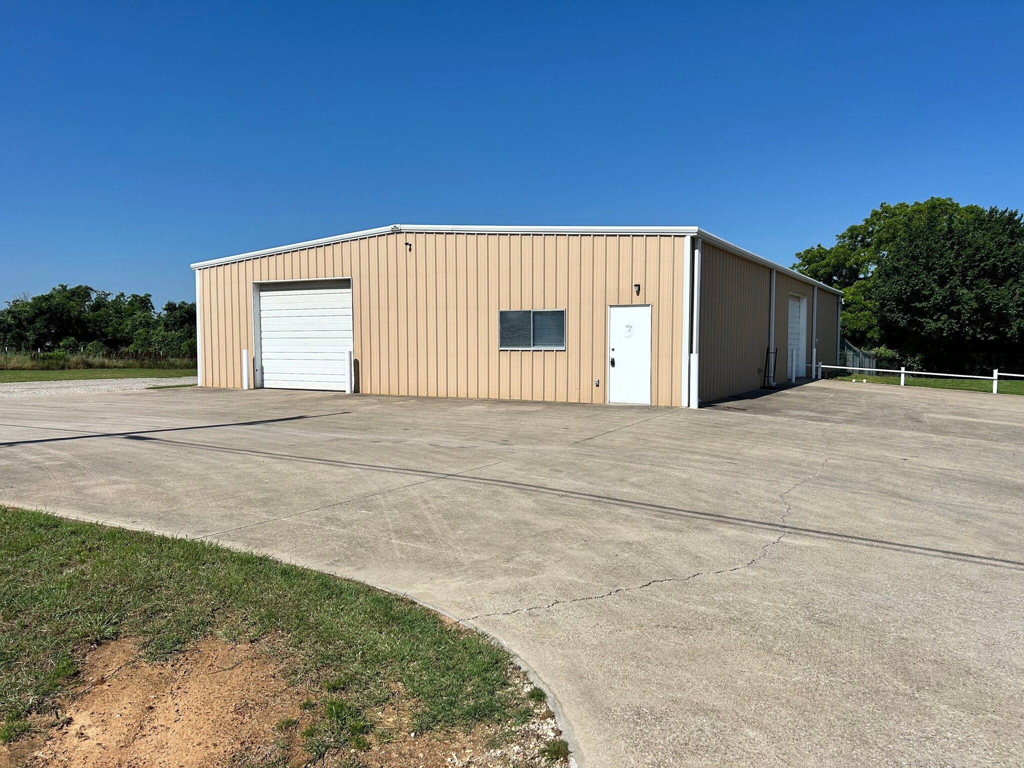 6890 Hudson Village Crk, Kennedale, TX for Rent