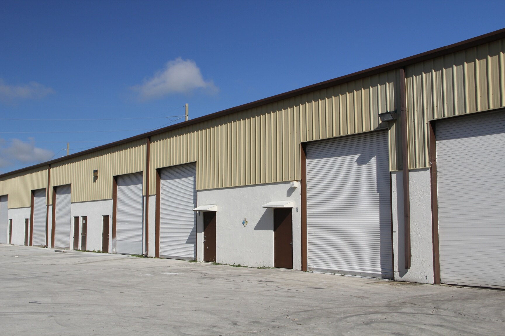 720 S Deerfield Ave Deerfield Beach, FL 33441 Industrial Property for