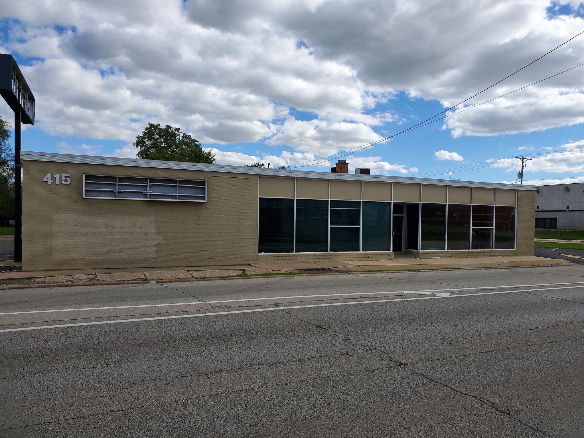 415 N 3rd St, Rockford, IL for Rent