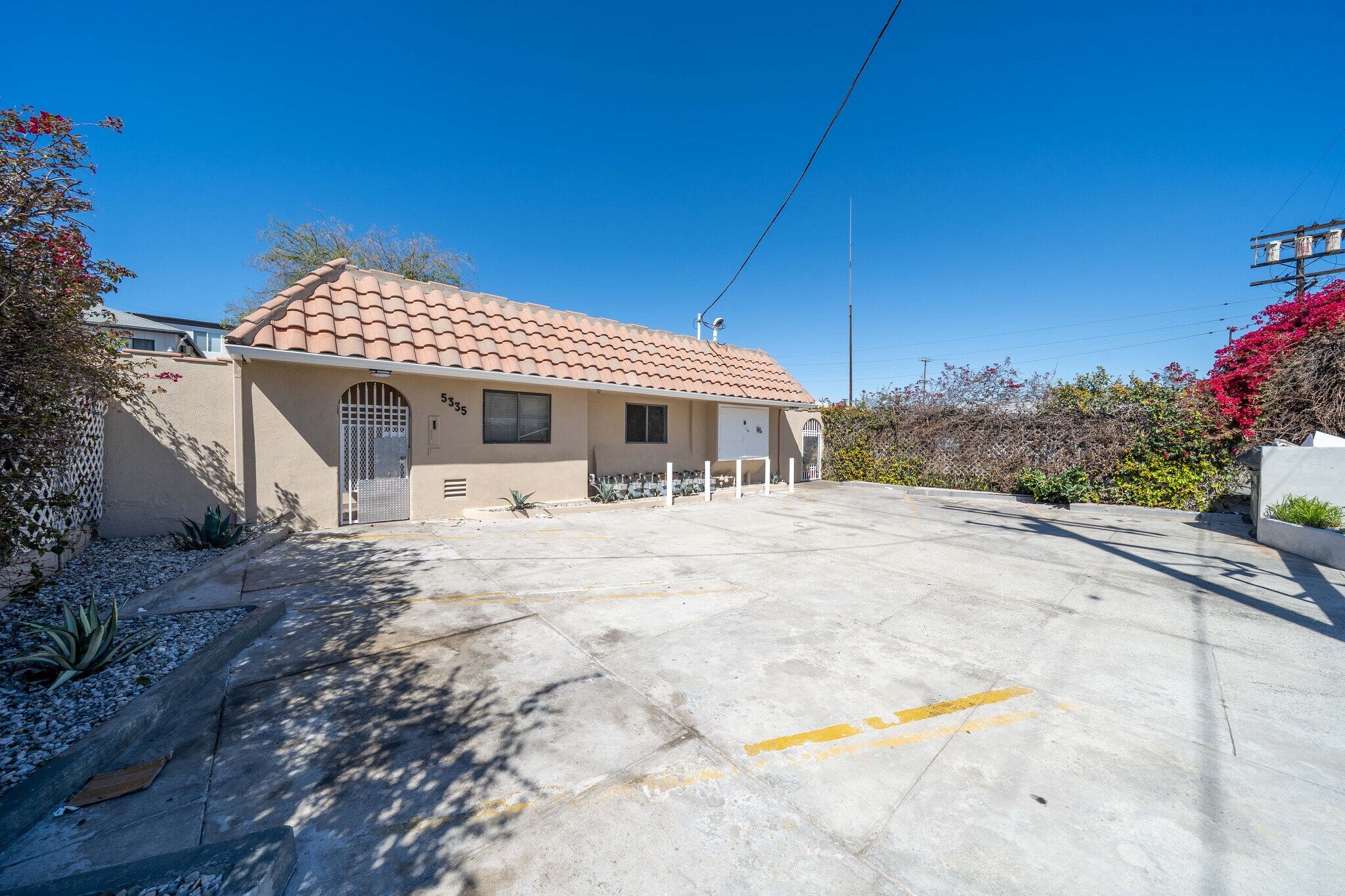 5335 Harmony Ave, North Hollywood, CA for Sale