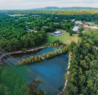 3335 OLD BUNCOMBE RD  