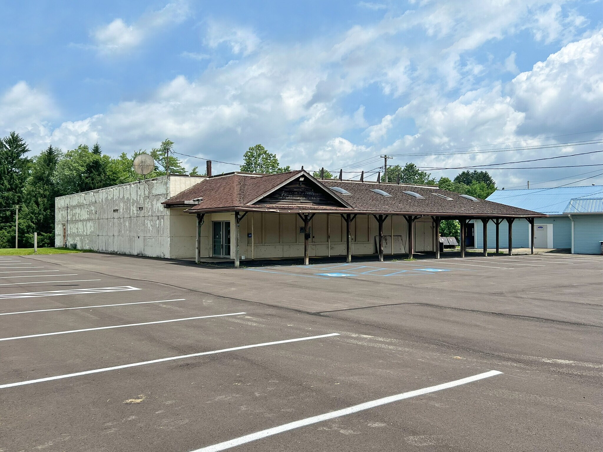 110 Railroad St, Cambridge Springs, PA for Rent
