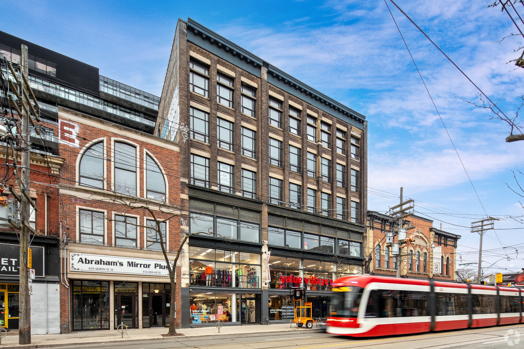 639 Queen St W, Toronto, ON for Rent