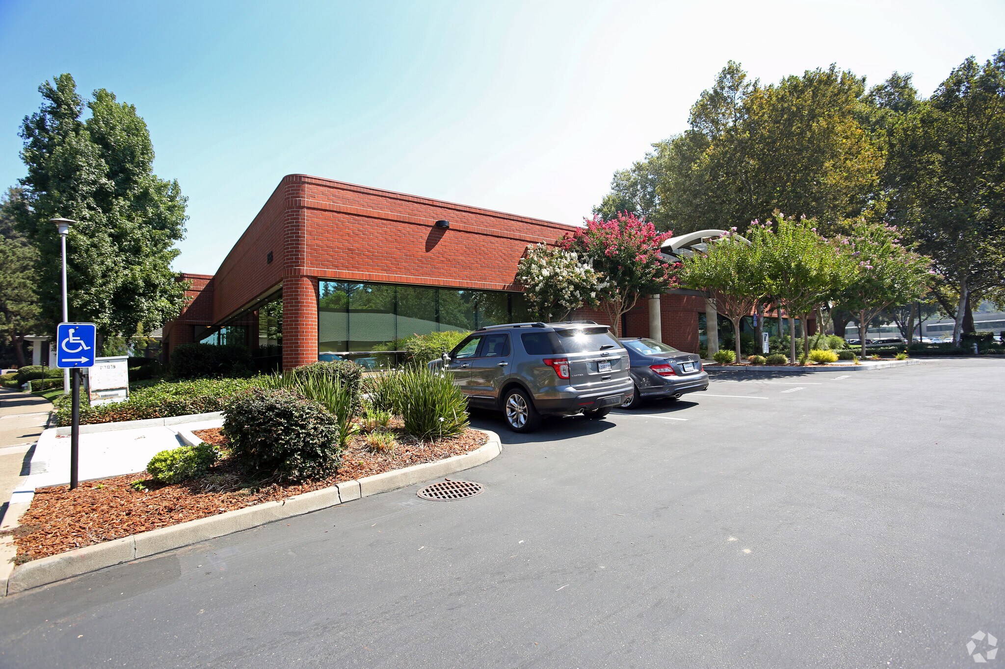 155 Cadillac Dr, Sacramento, CA for Rent