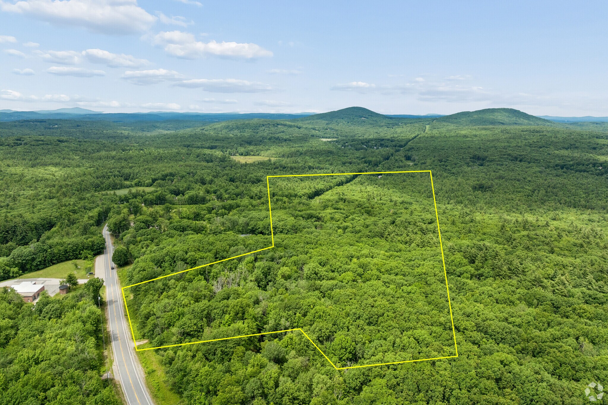 111 Chestnut Hill Rd, New Boston, NH for Sale