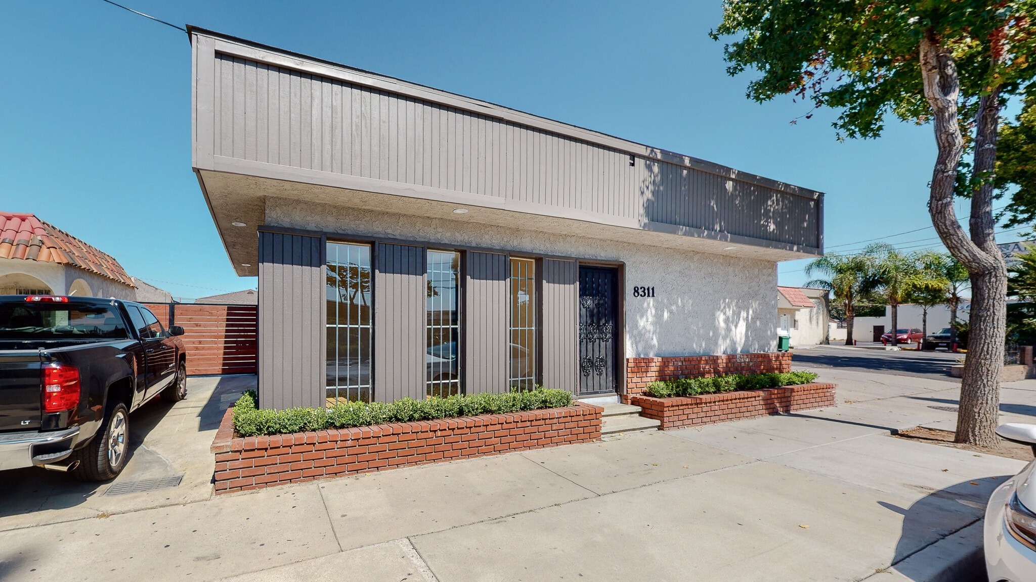 8311 Rosecrans Ave, Paramount, CA for Sale