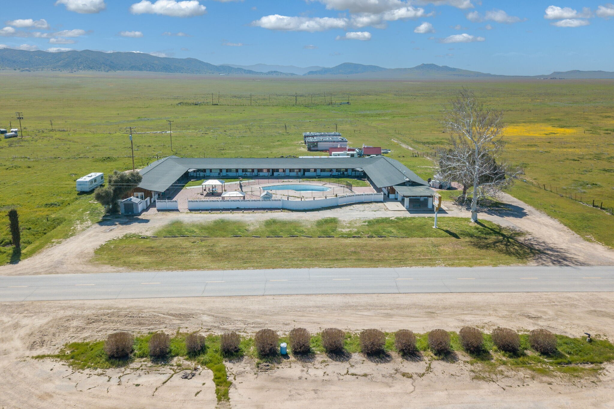 12900 Soda Lake Rd, Santa Margarita, CA for Sale