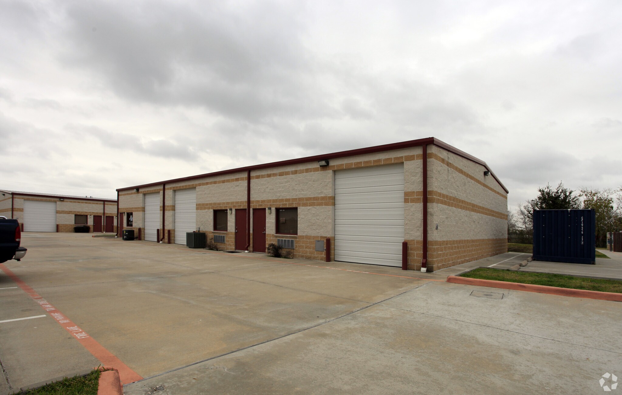 2911 E Broadway, Pearland, TX for Rent