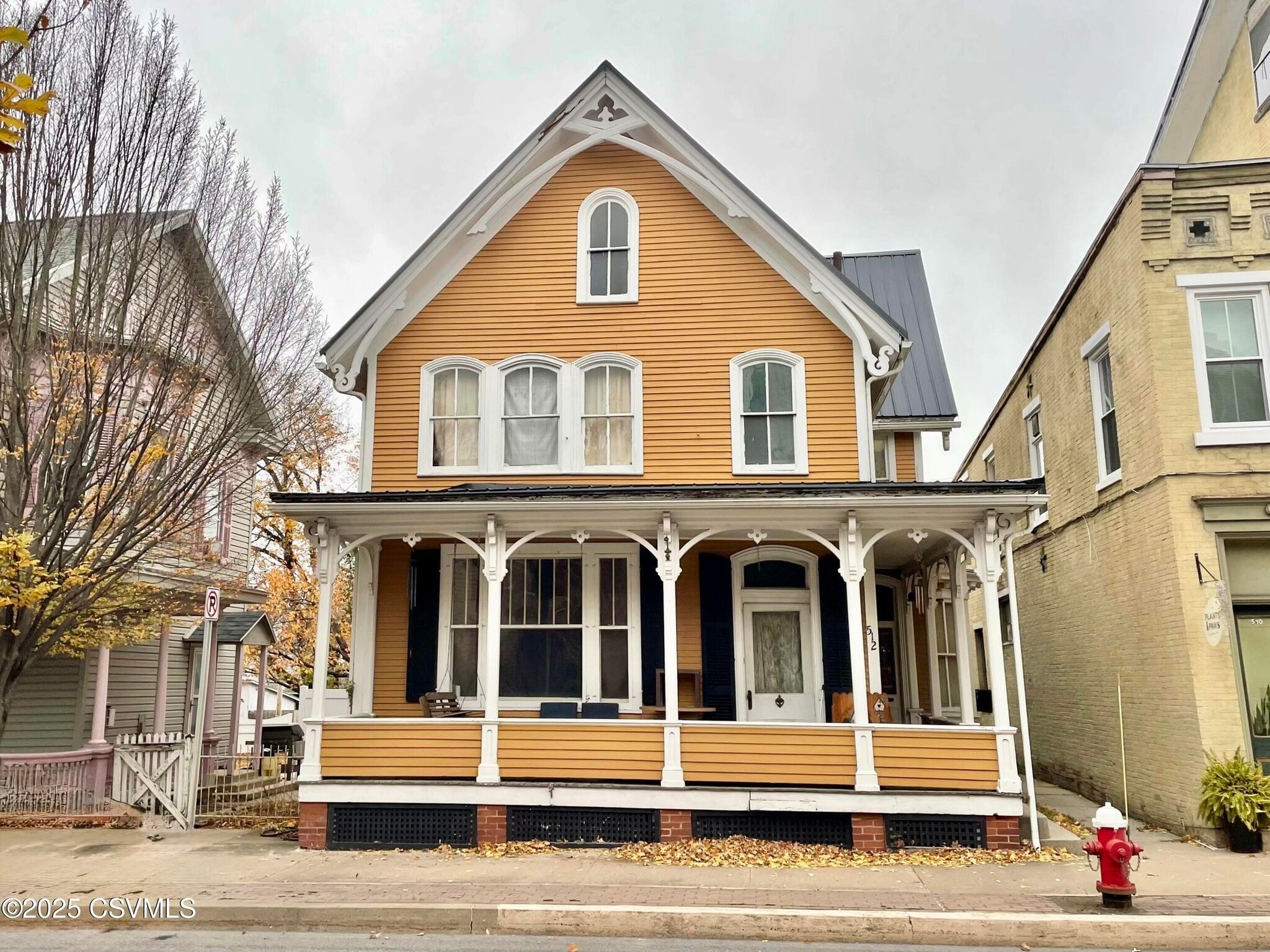 512 Chestnut St, Mifflinburg, PA for Sale
