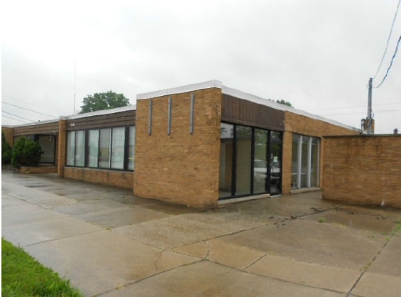 1511 Brookpark Rd, Cleveland, OH for Rent