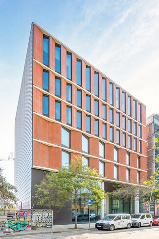 Barcelona, BAR Office - 100 Carrer Del Treball