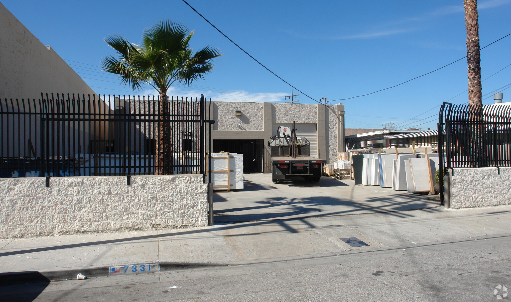 7331 Hinds Ave, North Hollywood, CA for Sale