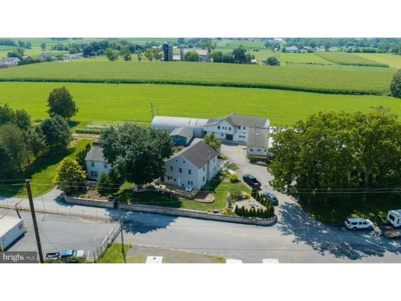 240 Railroad Ave, Bird In Hand, PA for Sale