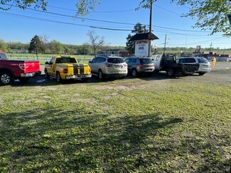 Osawatomie, KS Auto Dealership - 425 E Main St