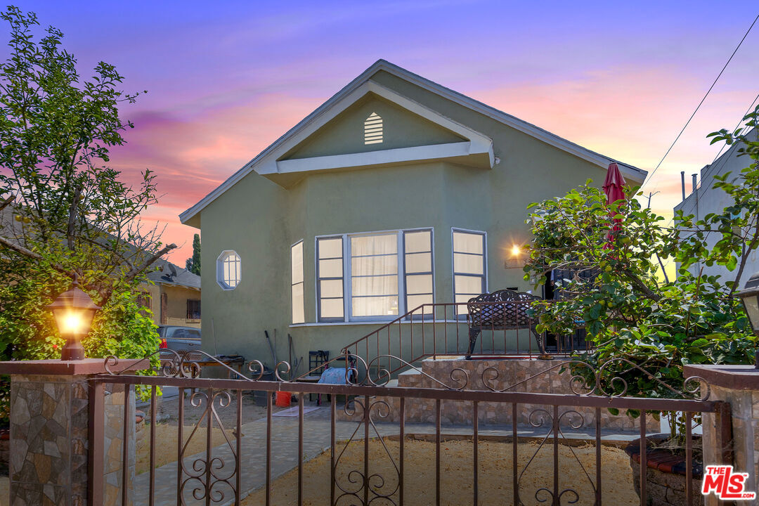 322 Cornwell St, Los Angeles, CA for Sale