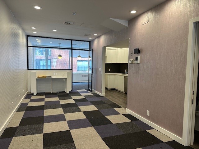 122 E 55th St, New York, NY for Rent