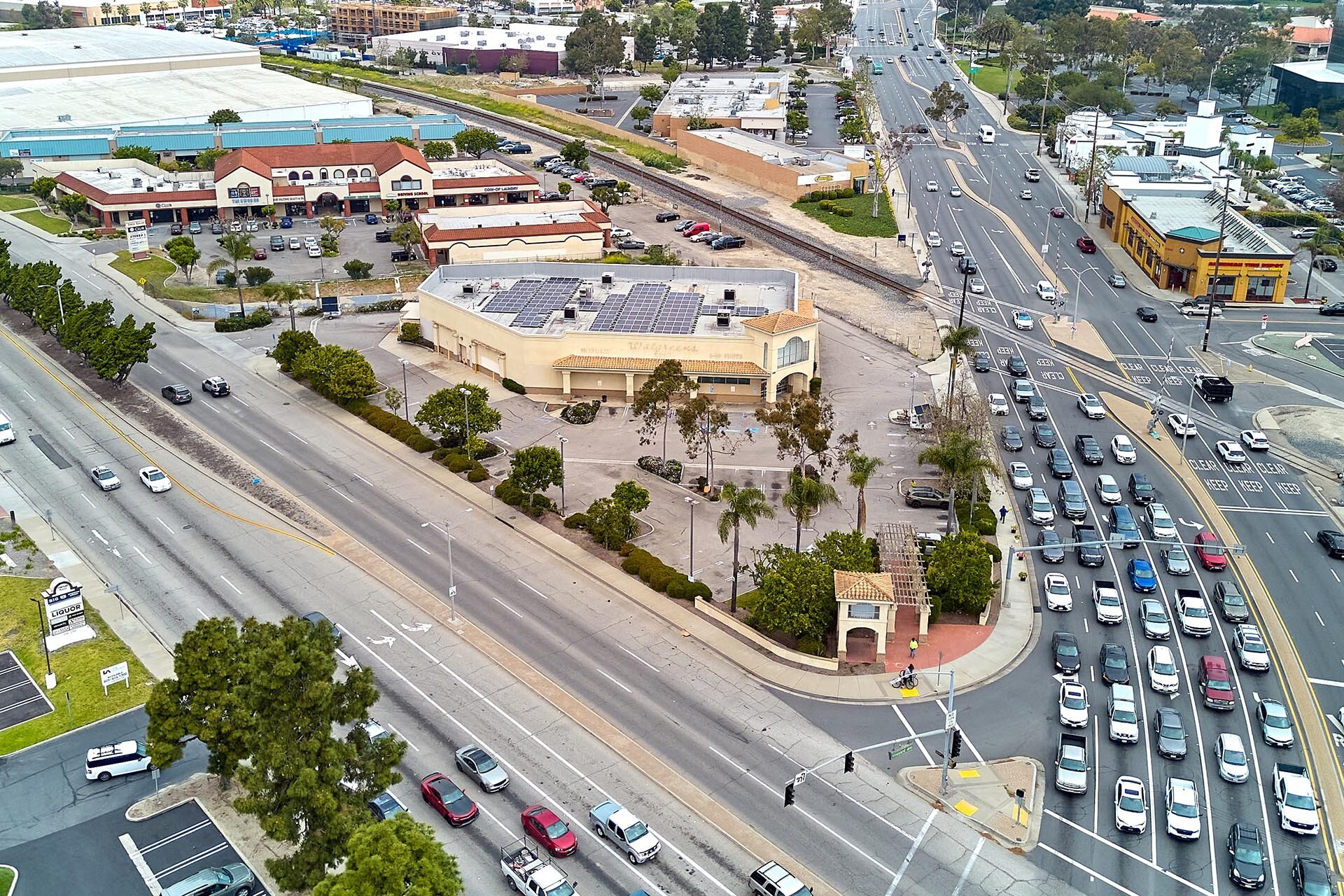 2303 E Vineyard Ave, Oxnard, CA for Rent