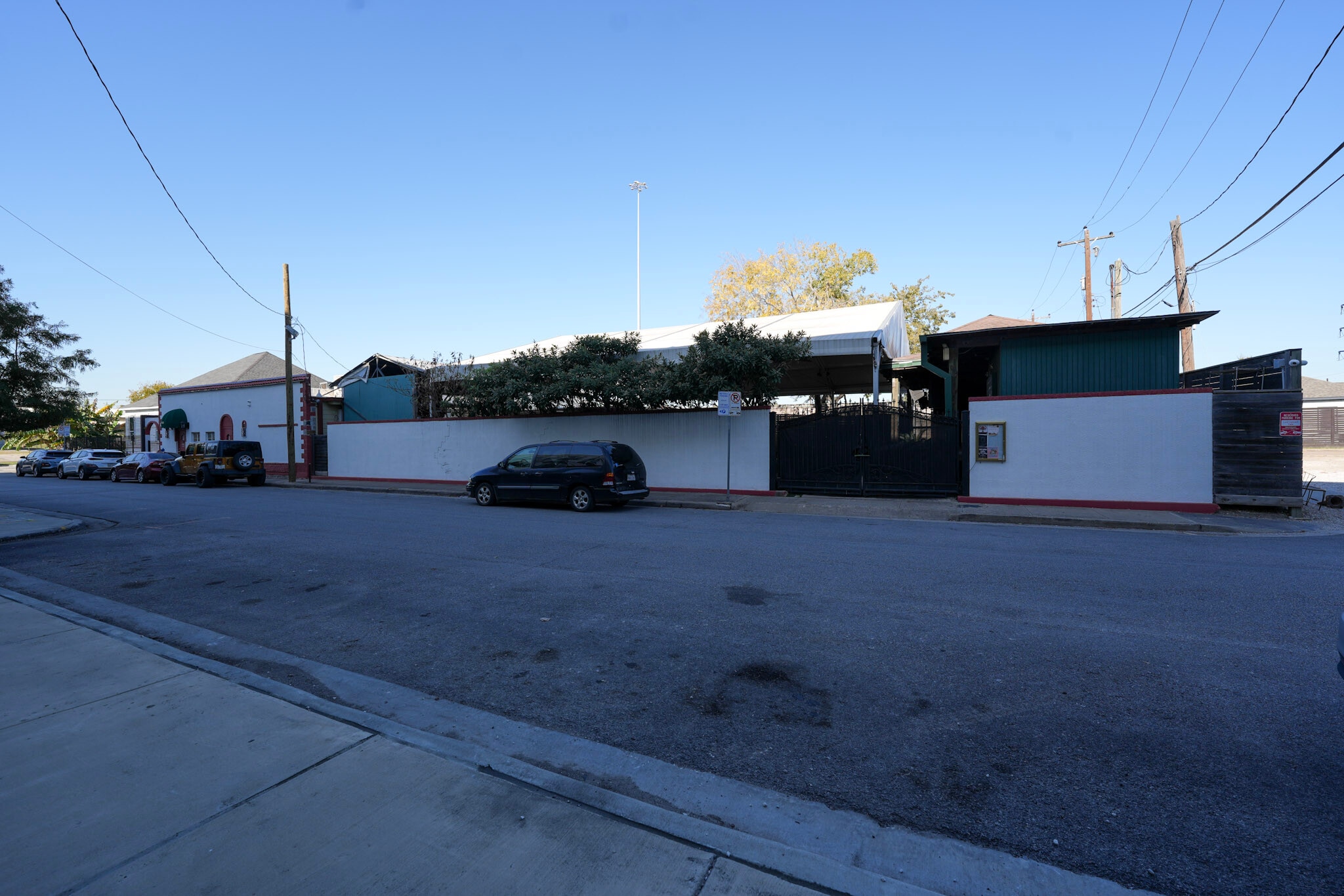 1403 Nance St, Houston, TX for Rent