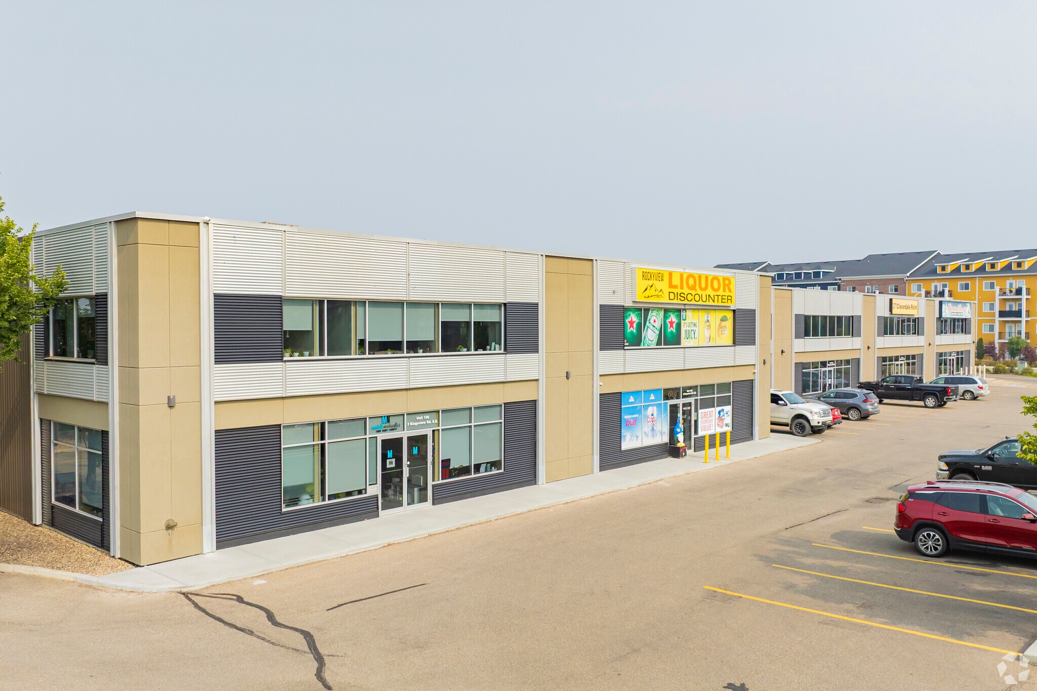 3 Kingsview Rd SE, Airdrie, AB for Rent