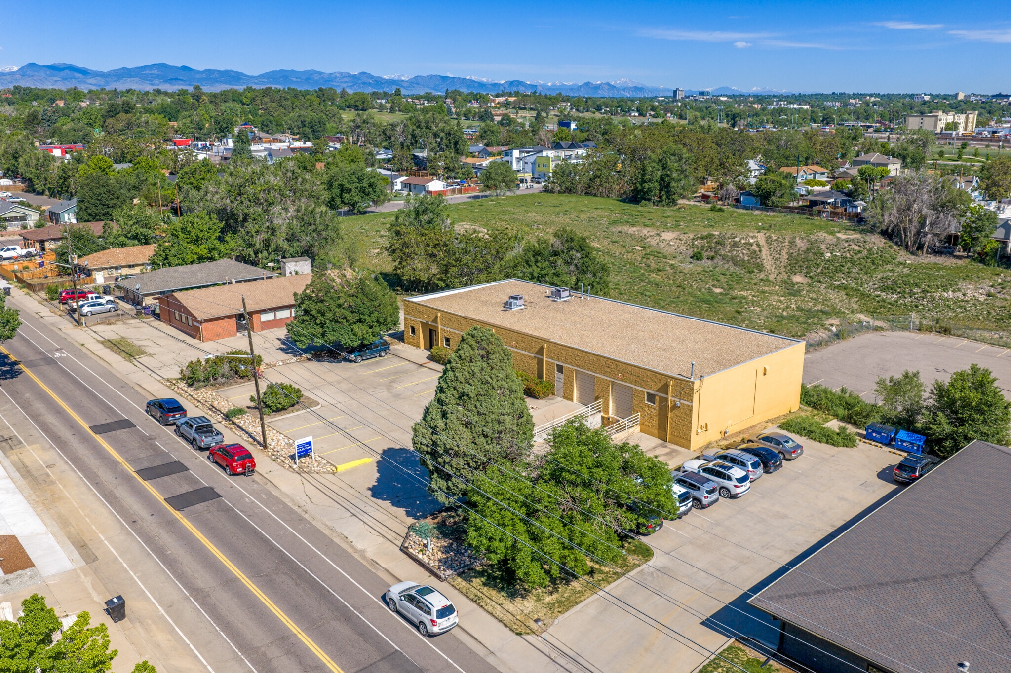 2737 W 2nd Ave, Denver, CO for Rent