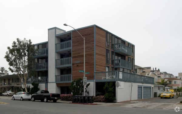2990 Mission Blvd, San Diego, CA for Rent