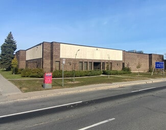 Pointe-claire, QC Industrial - 227 Boul Brunswick