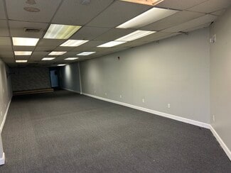 Medford, NY Retail - 3694 Horseblock Rd Medford, NY Retail - 3694 Horseblock Rd