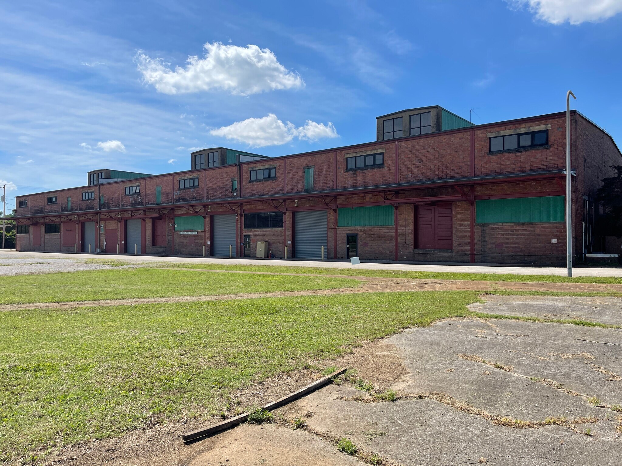 249 Wilbur Rd Muscle Shoals, AL 35661 Industrial Property for Sale on