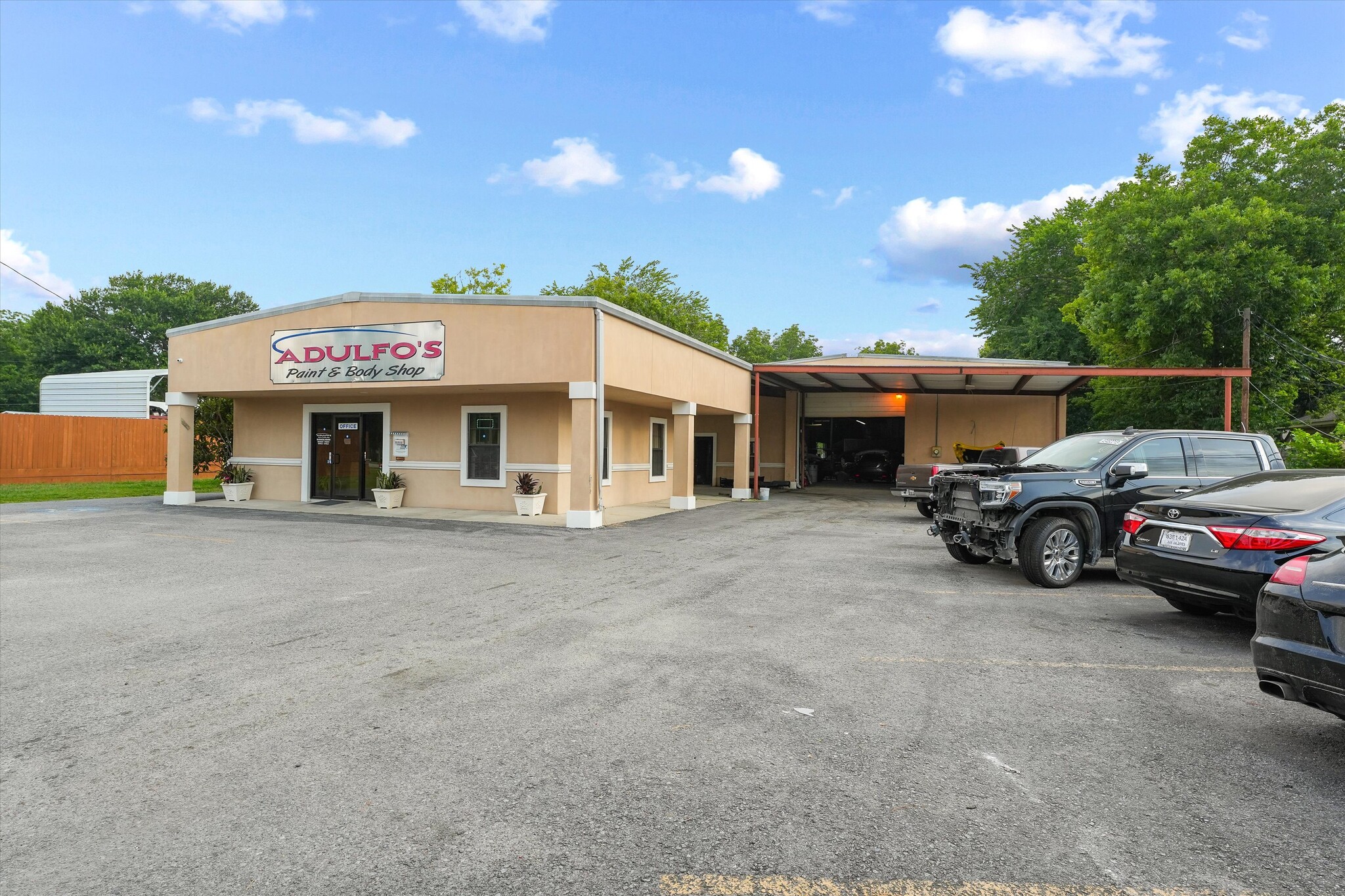 1415 Massey Tompkins Rd, Baytown, TX for Sale