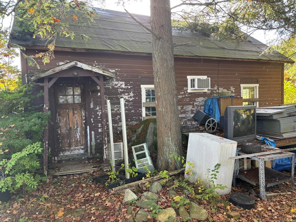 1405 New Haven Rd, Naugatuck, CT for Sale