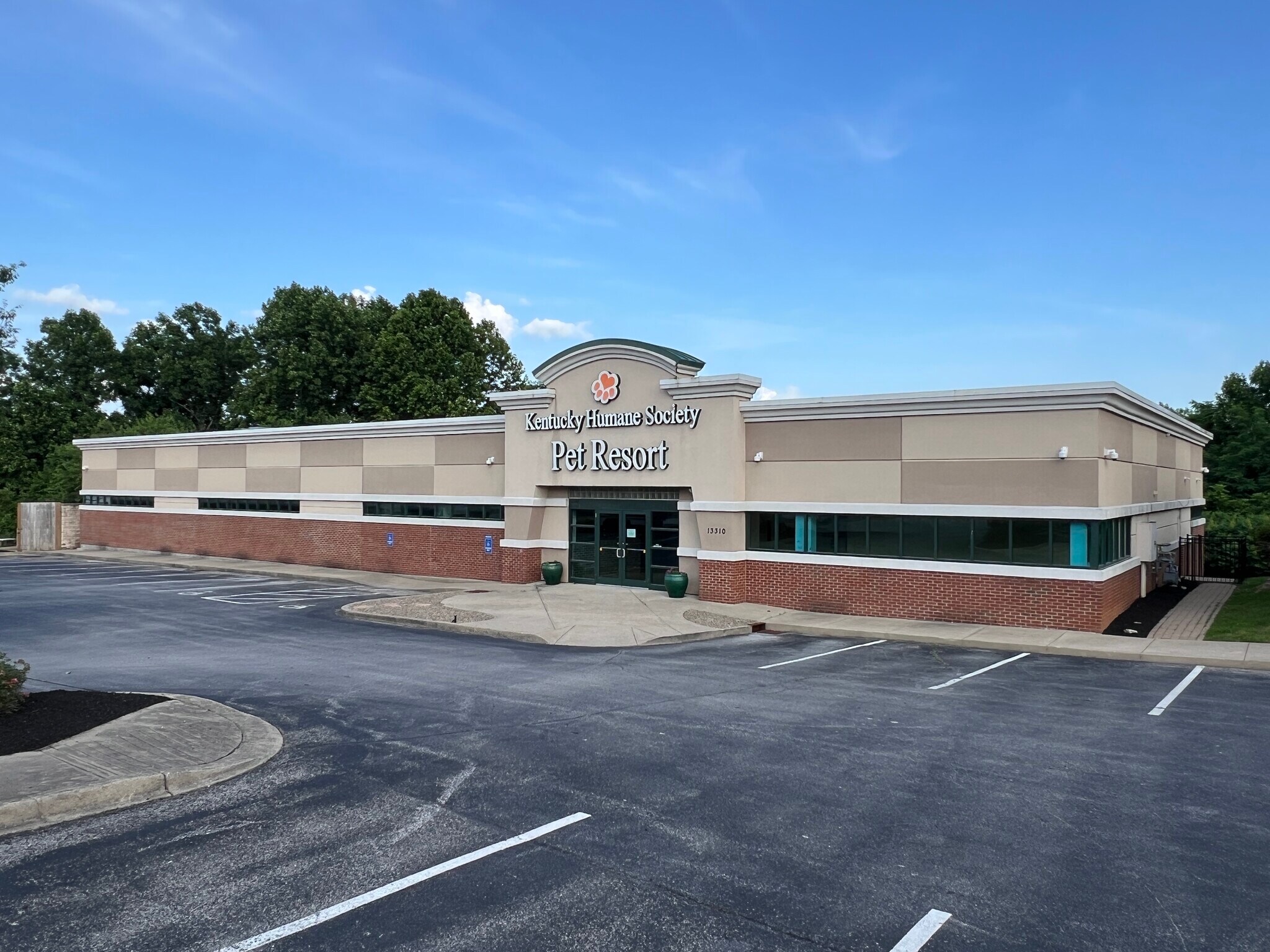 13300 Magisterial Dr, Louisville, KY for Rent
