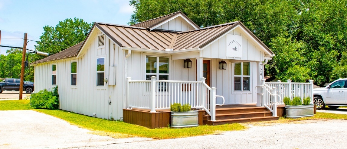 724 W Main St, Tomball, TX for Sale