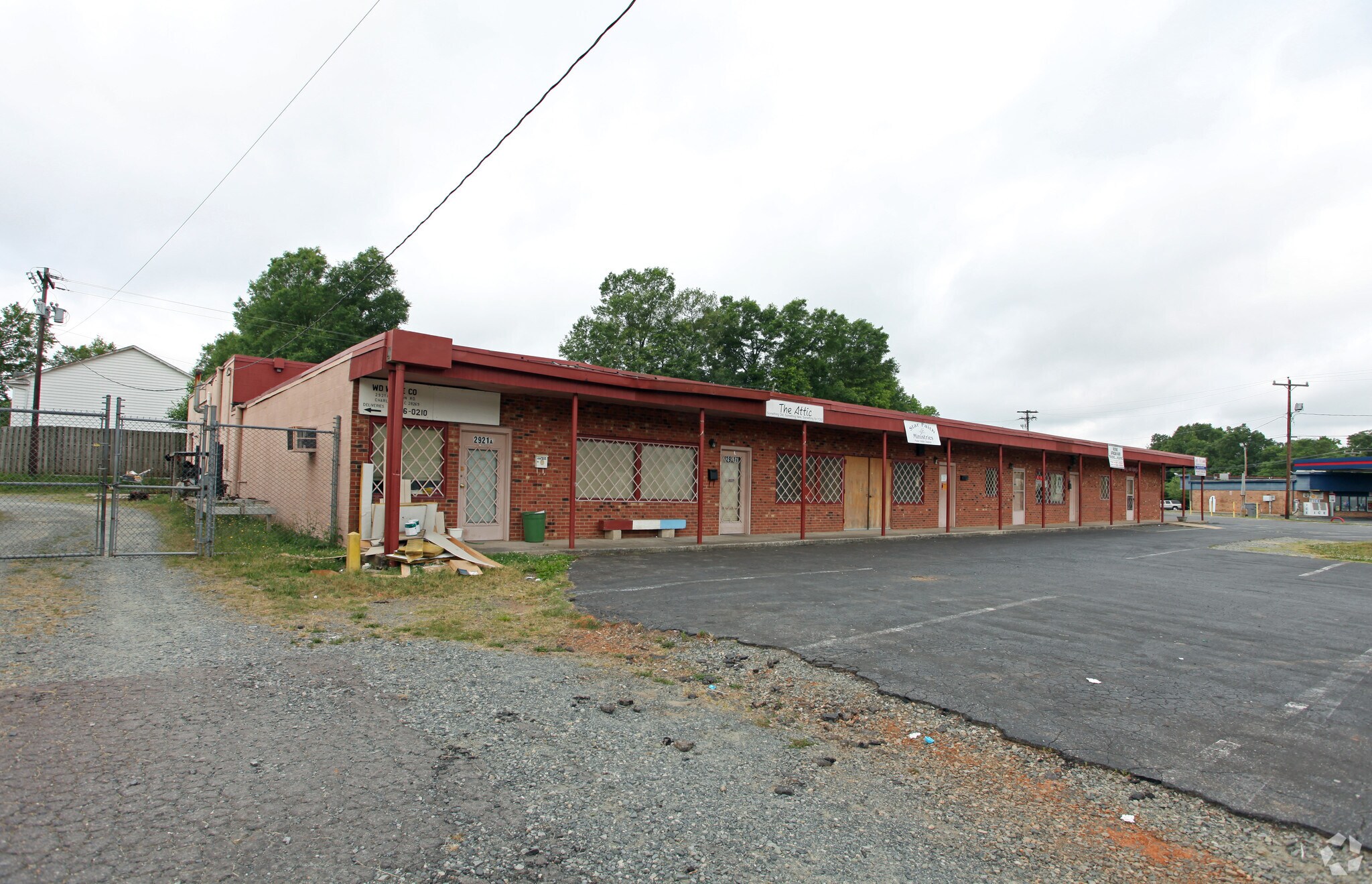 29212939 Gibbon Rd Charlotte, NC 28269 Retail Property for Sale on
