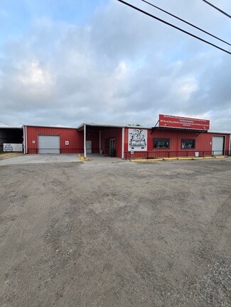 Von Ormy, TX Storefront Retail/Office - 19821 State Highway 16
