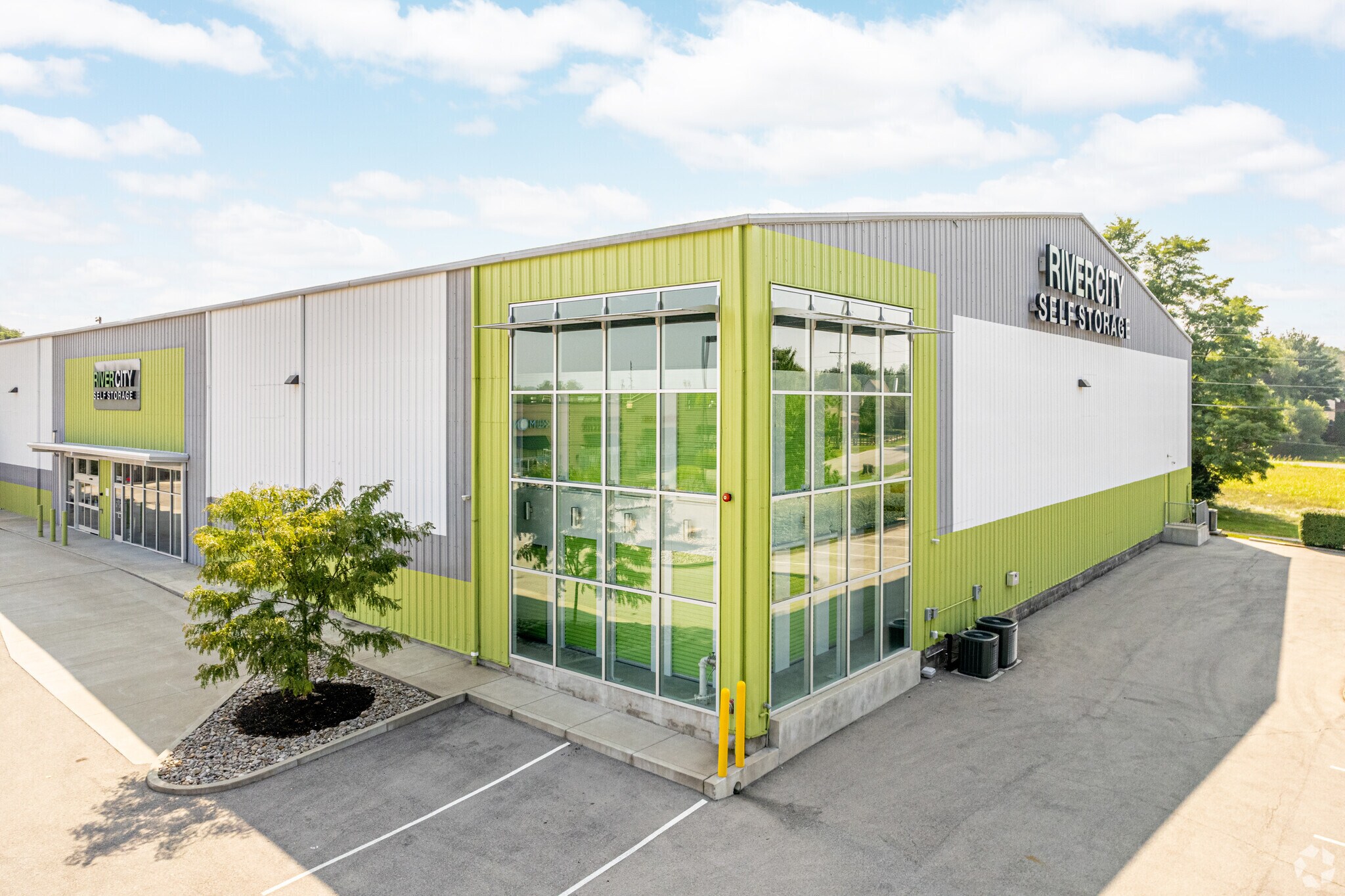 3383-3385 Freys Hill Rd, Louisville, KY for Sale