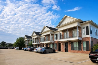 College Station, TX Apartments - 701 Luther St W
