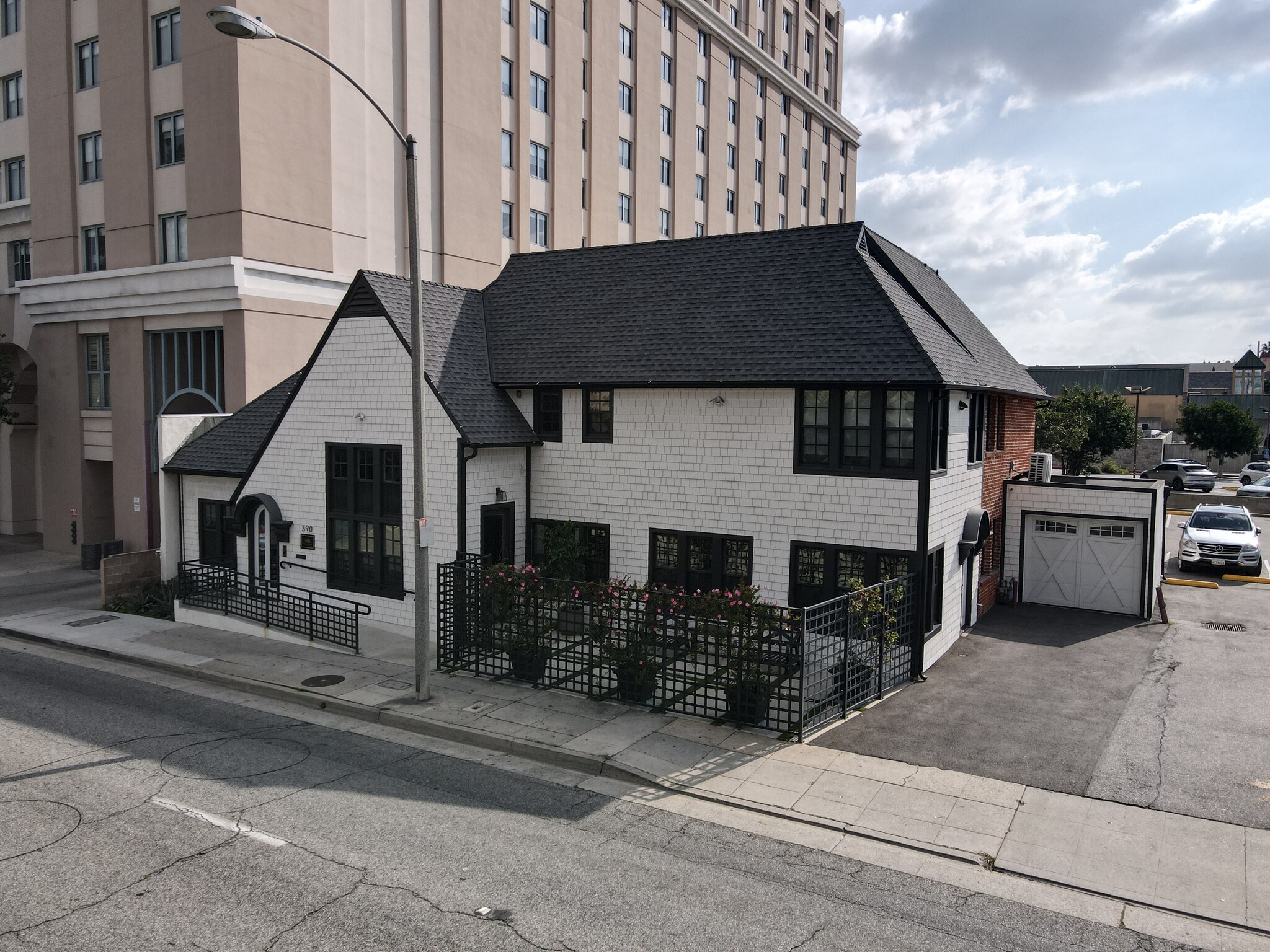 390 E Walnut St, Pasadena, CA for Rent